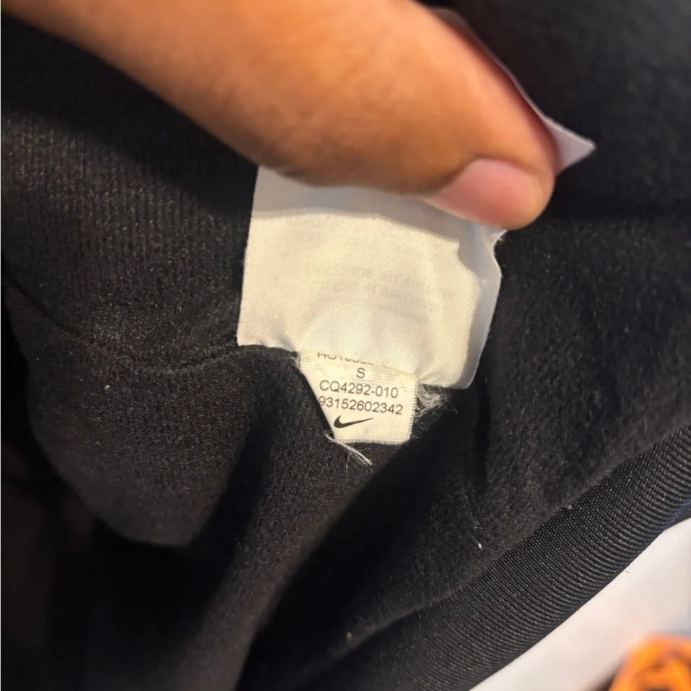 Nike Sherpa Jacket, Kids Size Small, Black - Picture 6 of 6